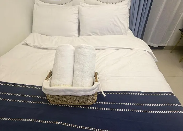 Near Moa&naia Cozy In Pasay Bed & Breakfast *