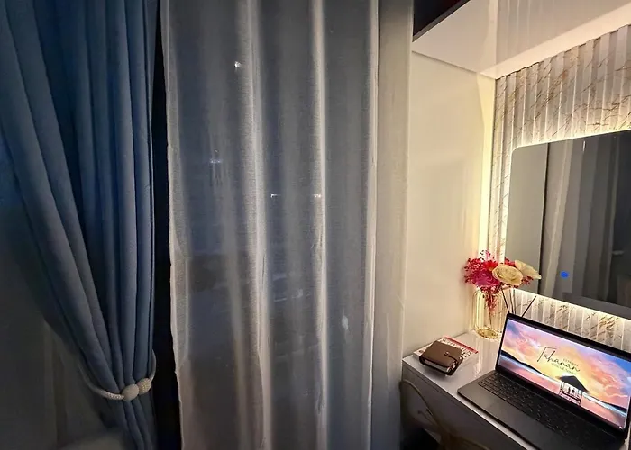 Near Moa&naia Cozy In Pasay Bed & Breakfast Manila