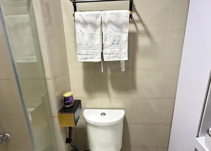 Near Moa&naia Cozy In Pasay