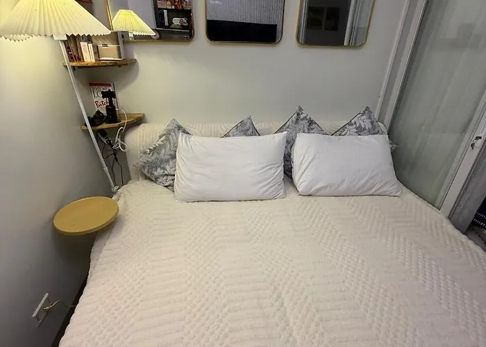 Near Moa&naia Cozy In Pasay * Manila