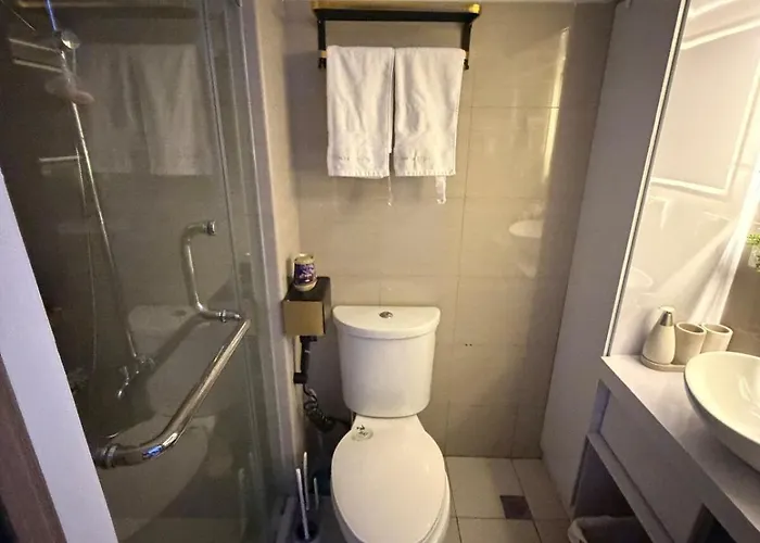 Near Moa&naia Cozy In Pasay *