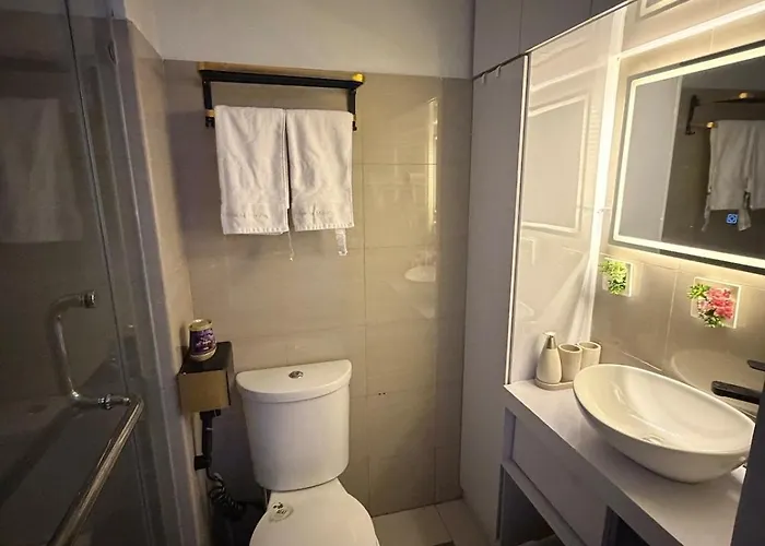 Near Moa&naia Cozy In Pasay Manila